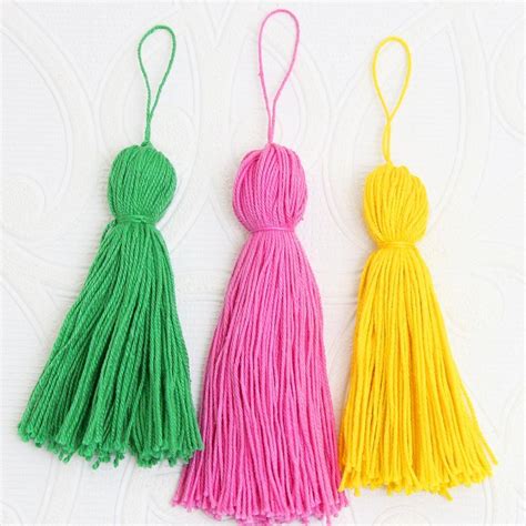 How To Make Tassels Diy Tassels The Best Ways Treasurie How To