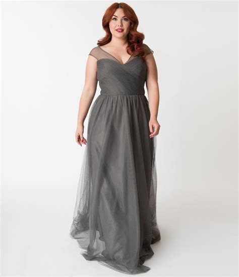 Plus Size Charcoal Grey Mesh Wrapped Sweetheart Neckline Long Dress