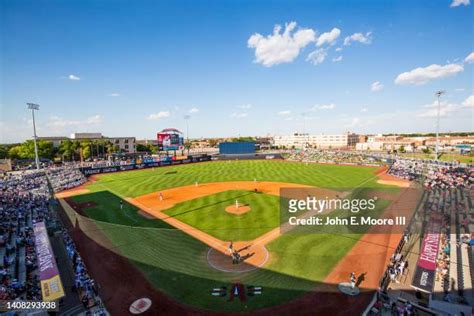 Amarillo Sod Poodles Photos and Premium High Res Pictures - Getty Images