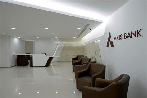 Ninad Tipnis Axis Bank Reception Area Airoli Navi Mumbai