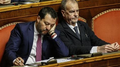 Coronavirus Salvini Il Governo Ha Perso Tempo Chiudere Accessi Via