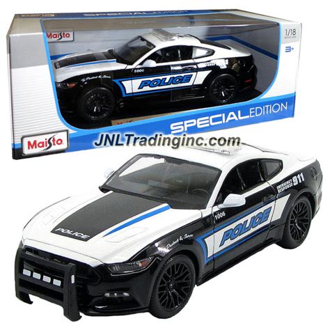 Maisto Special Edition Series 1:18 Scale Die Cast Car - Black & White ...