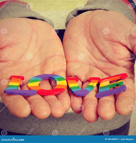 Amore Gay Con Un Retro Effetto Immagine Stock Immagine di comunità uomo