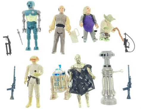 Lot - (8) Vintage Star Wars Action Figures (1977-82)