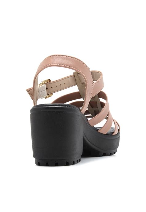 Sand Lia Moleca Tratorada Nude Compre Agora Dafiti Brasil