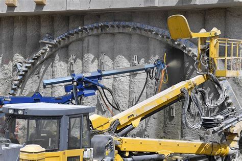 Arbeiten Am S Dportal Des Kramertunnels Haben Begonnen