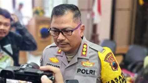 Mobil Kapolres Boyolali Kecelakaan Di Tol Batang Polda Jateng Orang