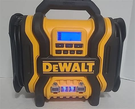 DEWALT DXAEPS14 1600 Peak Battery 12V Automotive Jump Starter Power