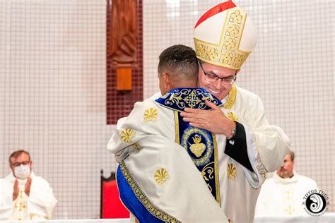 Di Cono Renato Ordenado Novo Padre Para A Diocese De S O Carlos