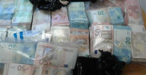 Two Arrests After Cash Drugs And Gun Seized In Dublin Newstalk