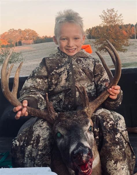 7-year-old drops 10-point buck - Carolina Sportsman