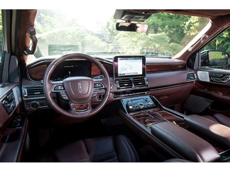 2019 Lincoln Navigator: 100 Interior Photos | U.S. News