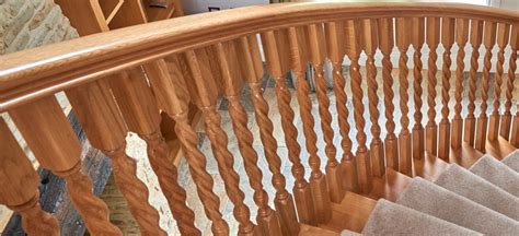 Traditional Oak Staircase With Barley Twist Spindles