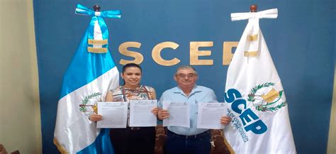 Firma De Convenios De Proyectos Entre Municipalidad Y Consejo