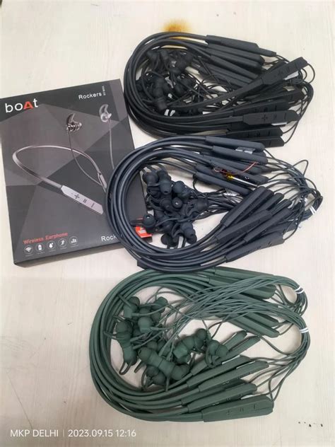 black bt max neckband  hours mobile  piece   delhi