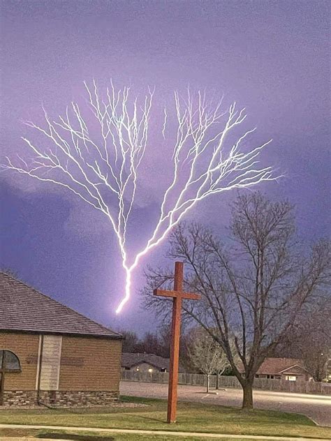 1753 best Lightning Bolt images on Pholder | Magicthecirclejerking, Interestingasfuck and Pics