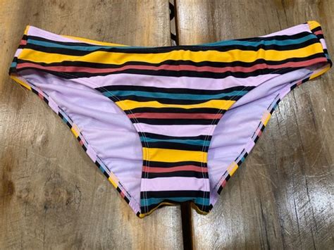 Xhilaration Multicolor Stripe Ruched Back Hipster Bikini Bottoms Size