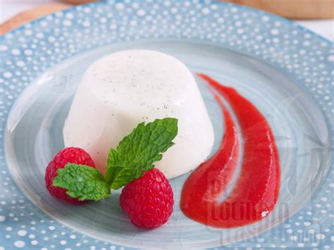 Panna Cotta Con Coulis De Frambuesa El Cocinero Casero Postres