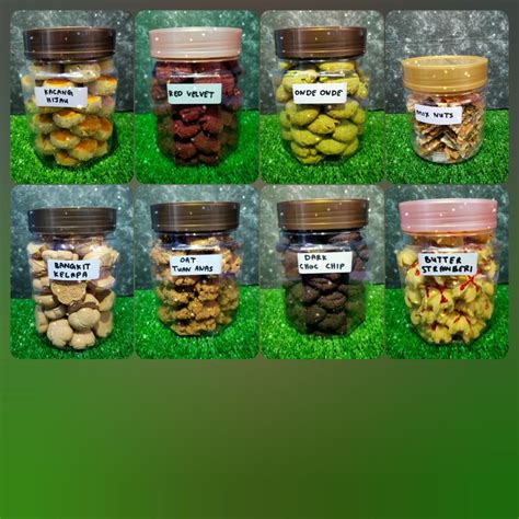 Kuih Raya Ready Stock Food Drinks Homemade Bakes On Carousell