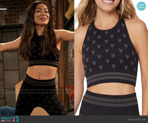 Wornontv Carly’s Black Heart Print Leggings And Sports Bra On Icarly Miranda Cosgrove