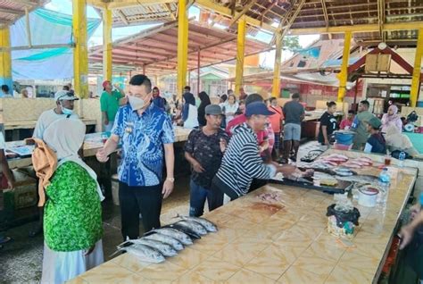 Visit Pasar Ikan Bupati Freddy Sebut Sektor Perikanan Dan Kelautan