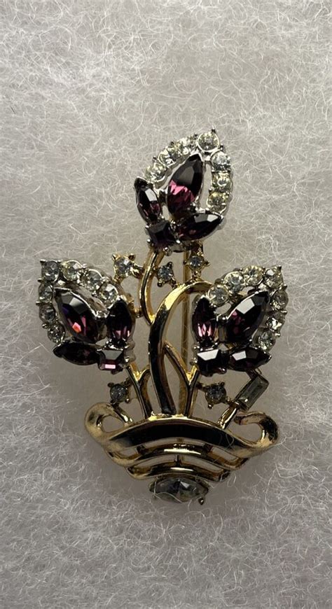 Crown Trifari Alfred Philippe Pat Pending Rhinestone Flower Brooch