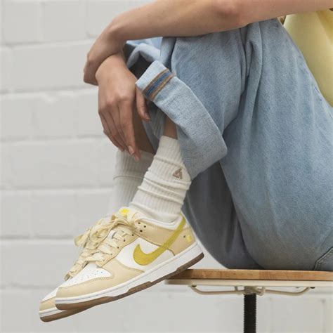 Nike Dunk Low Womens Lemon Drop Dj6902 700