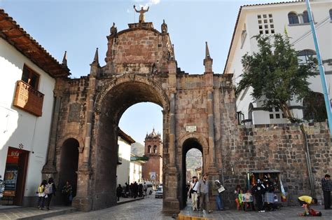 Arco De Santa Clara Cusco