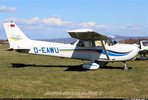 Cessna 172S Skyhawk SP - Untitled | Aviation Photo #7203381 | Airliners.net