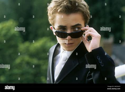 Agent Cody Banks Frankie Muniz 2003 Stock Photo Alamy