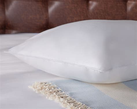 Down Alternative Hotel Pillow | The Ritz-Carlton Bedding