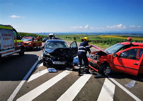 Accident Rutier Grav Pe E Pe Raza Satului Cump R Tura Soldat Cu