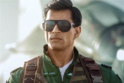 Karan Singh Grover's look Unveiled as Squadron Leader Sartaj Gill ...