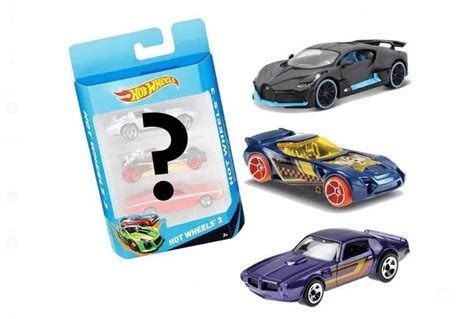 Carros Sortidos Hot Wheels Pacote 3 Miniaturas K5904 MATTEL