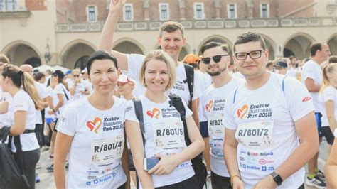 Biznes biega charytatywnie Trwają zapisy do Poland Business Run 2019