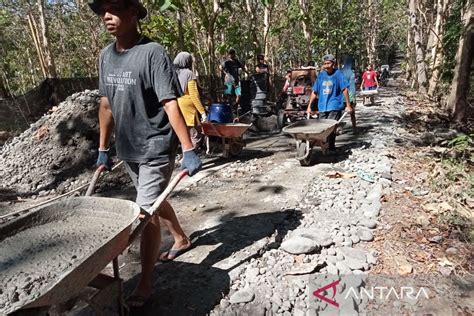 Disnakertrans Bantul Alokasikan Anggaran Rp Miliar Padat Karya