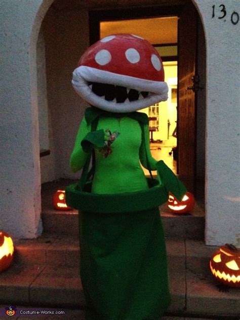 Mario Bros Piranha Plant Costume - Photo 2/4