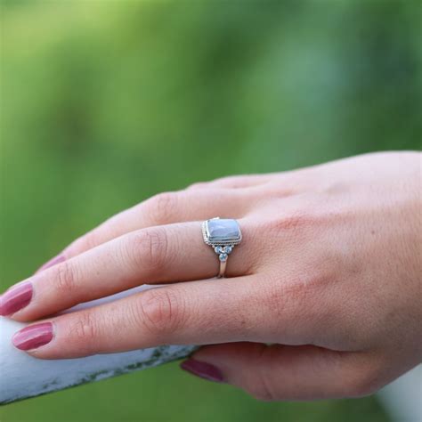 Bague En Argent Et Pierre De Lune