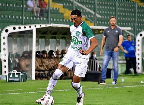 Chapecoense oficializa ida de Ryan ao Botafogo contrato até 2024