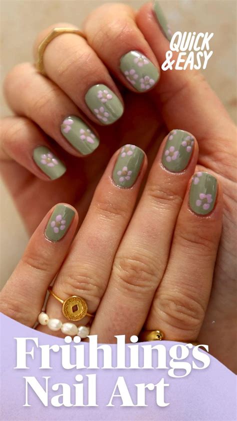 Einfache Frühlings Nail Art Mit Blümchen Für Kurze Nägel Nägel Sommernägel Nägel Lackieren