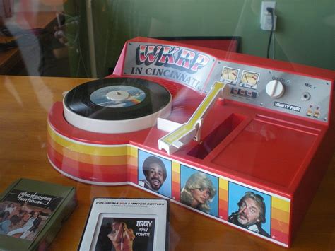 Wkrp In Cincinnati Record Player Retro Games And Toys Pinterest