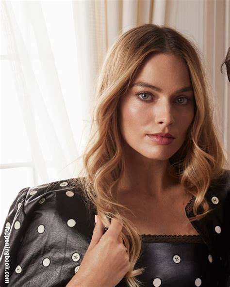 Margot Robbie Nude OnlyFans Leaks Fappening FappeningBook