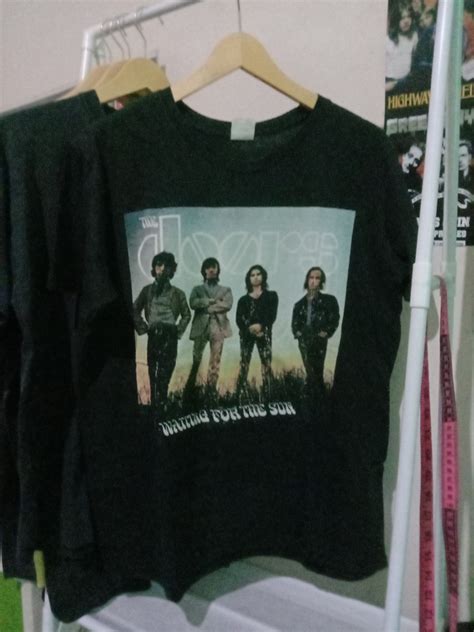 Kaos Band The Doors Fesyen Pria Pakaian Atasan Di Carousell