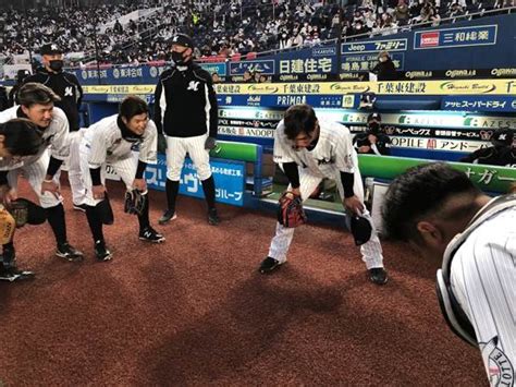 千葉ロッテマリーンズ 広報室 On Twitter 今日の円陣は 藤原恭大 選手！ Chibalotte Marinesnation 広報