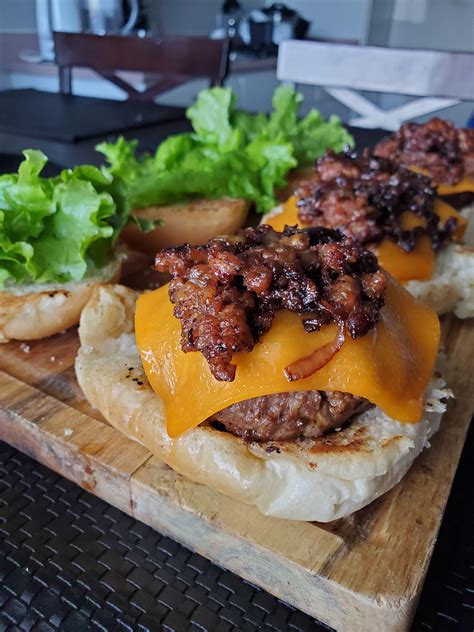 [homemade] Burgers R Food