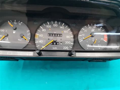 Original Mercedes Benz W E Combin D Instruments Tacho Compteur