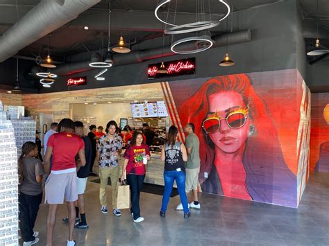 HOUSTONS HOT CHICKEN Cerritos CA Commercial West Brokerage Inc