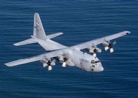 File:Lockheed C-130 Hercules.jpg - Wikipedia