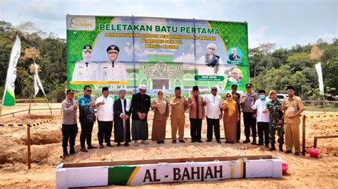 Peletakan Batu Pertama Pondok Pesantren LPD Al Bahjah Boarding School