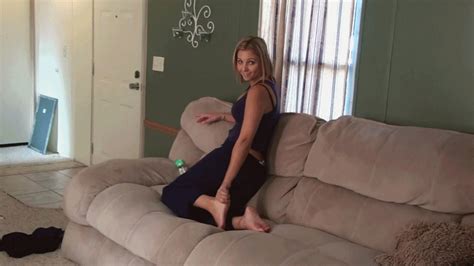 HD Fully Nude Reverse Footjob While I Get Pleasured By And Suck On A Dildo Kinky Foot Girl